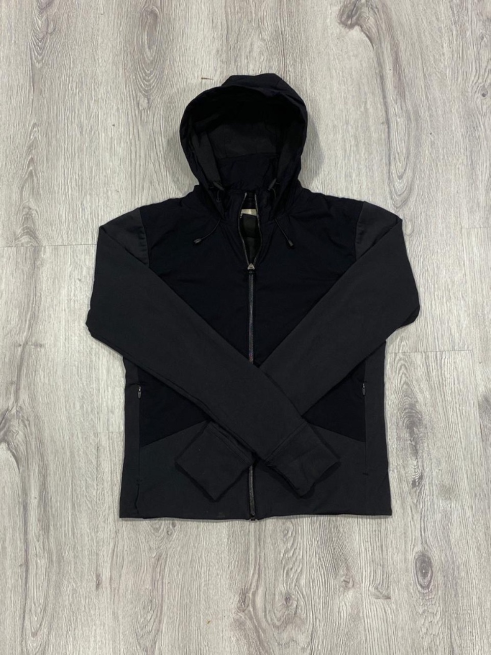 Vuori Performance Full-Zip Hooded Jacket Black XS